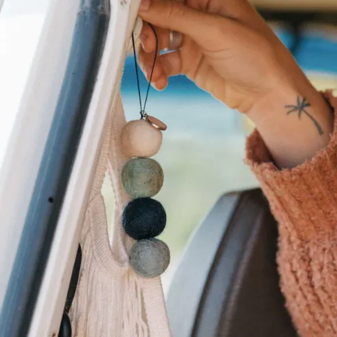 Cove Smelly Balls Set