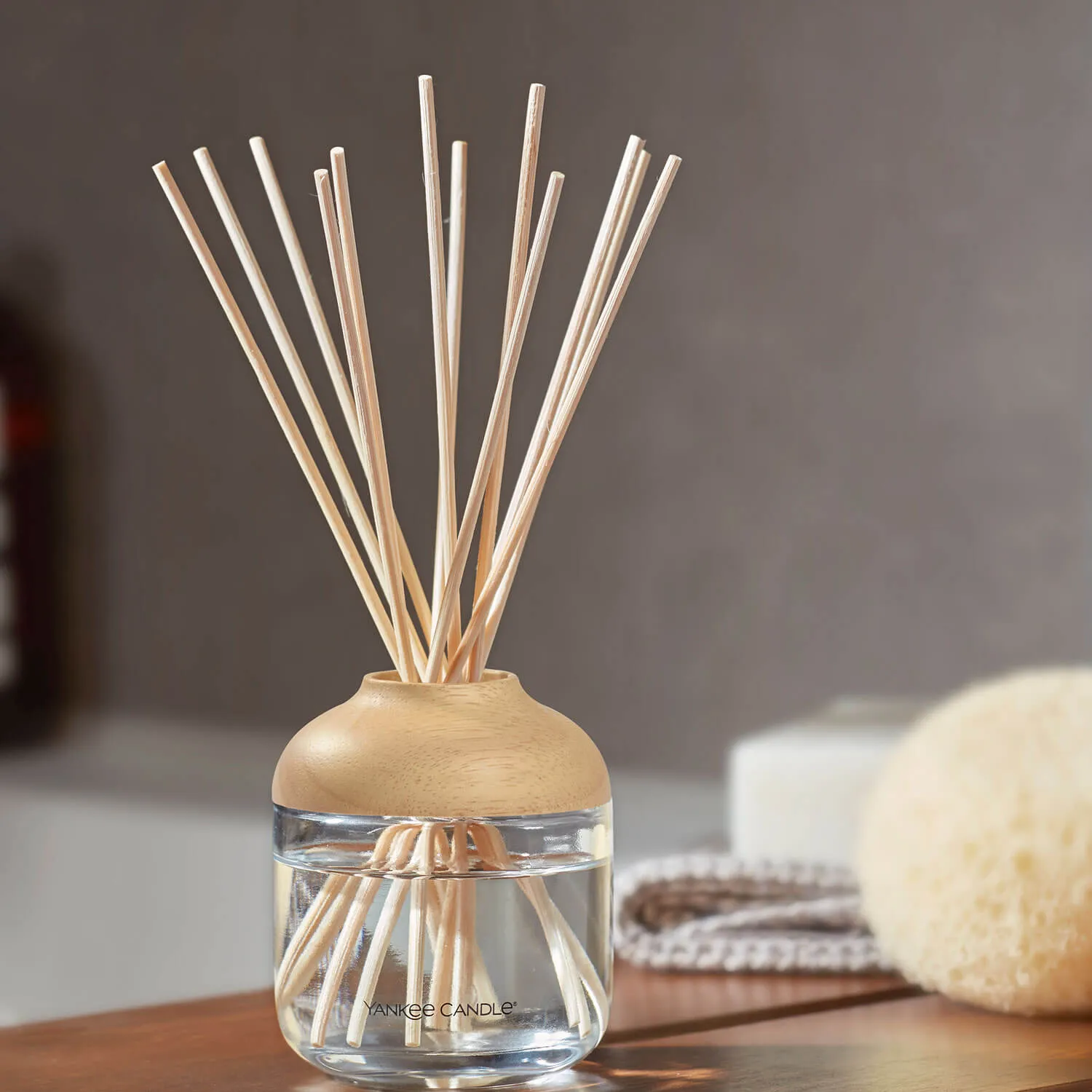 Crisp Campfire Apple Reed Diffuser 120ml