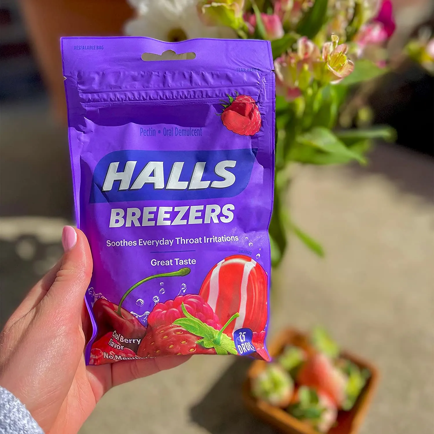 Halls Breezers Cough Drops with Cool Berry Flavor 25/Bag