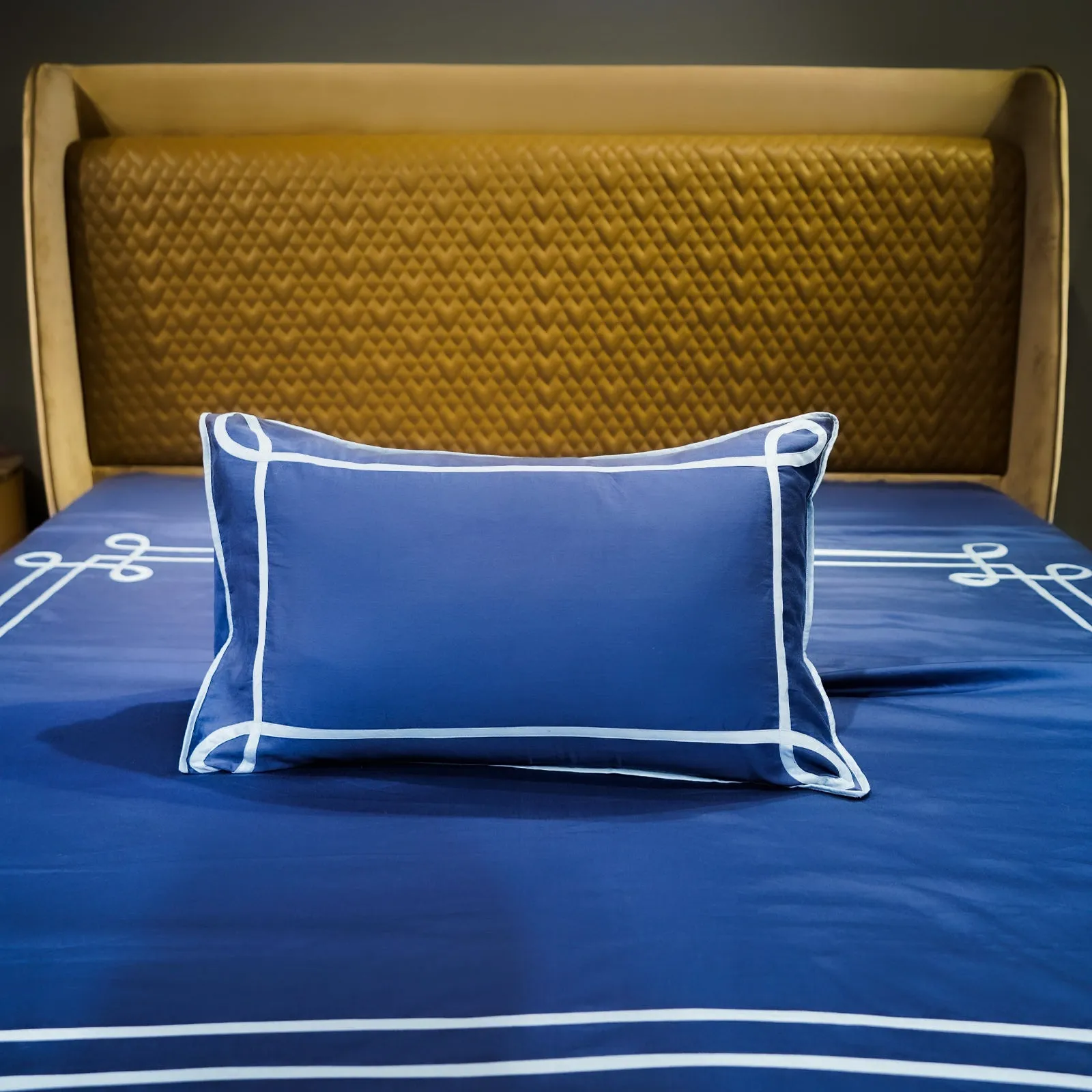 Majestic Sapphire Tranquil Curve Set