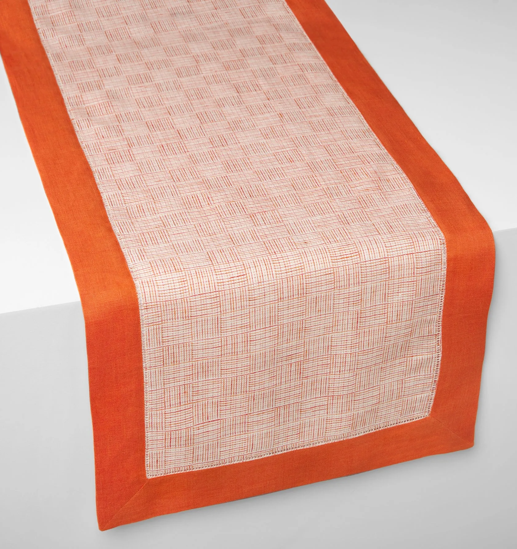 Mikelina Table Runner