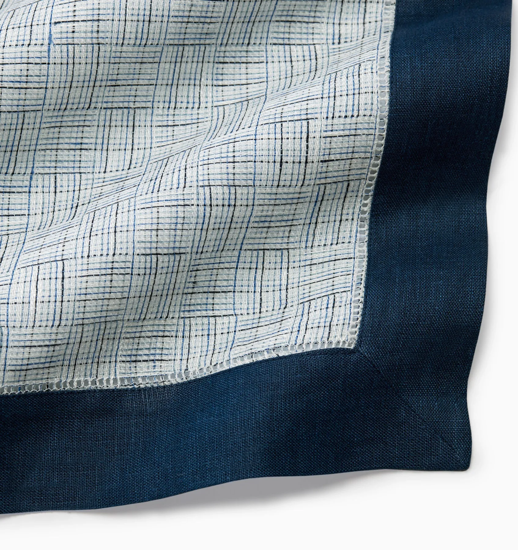 Mikelina Table Runner
