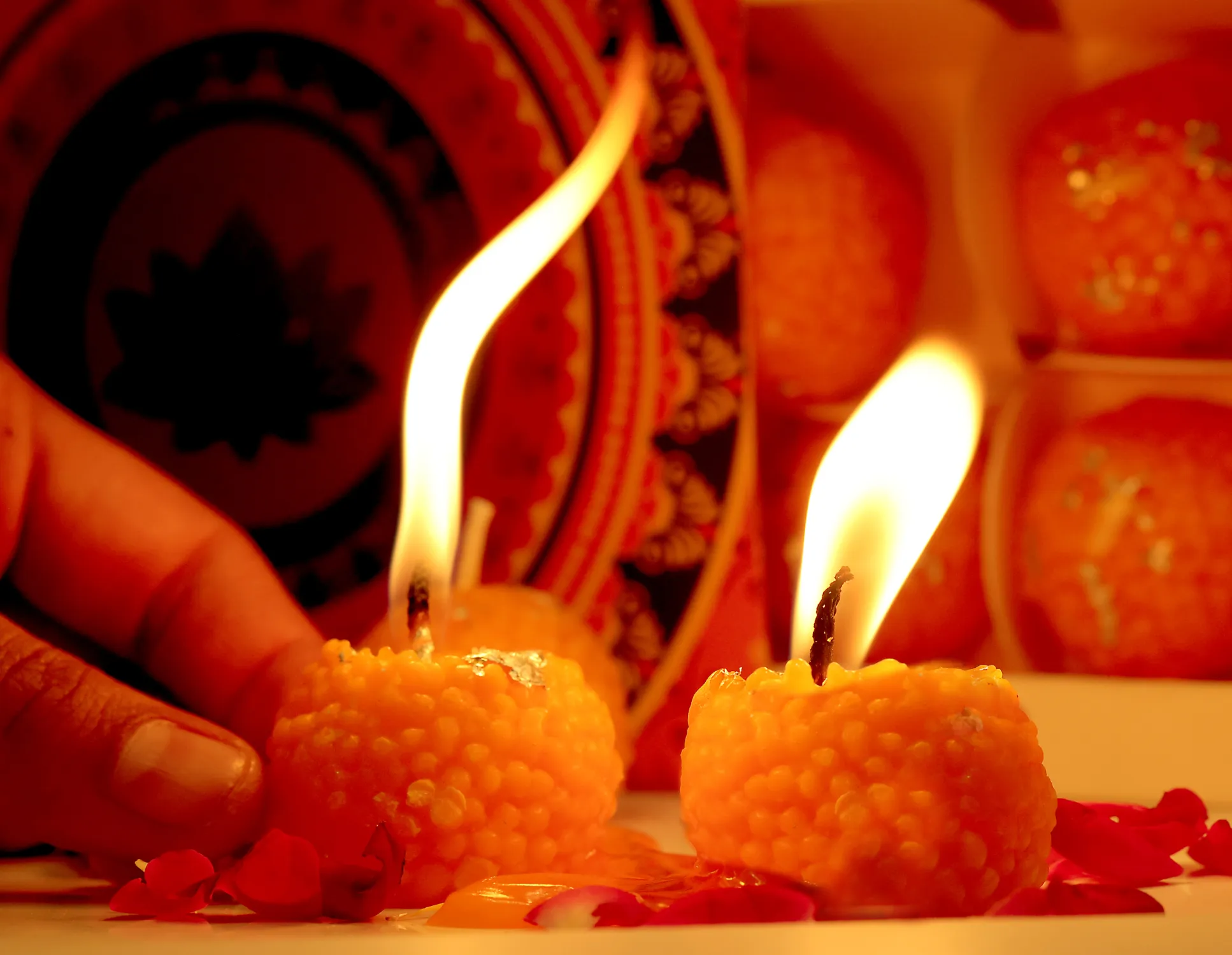 Vriksha Veda Sweetness of Laddoo Candles ( Pack of 4)